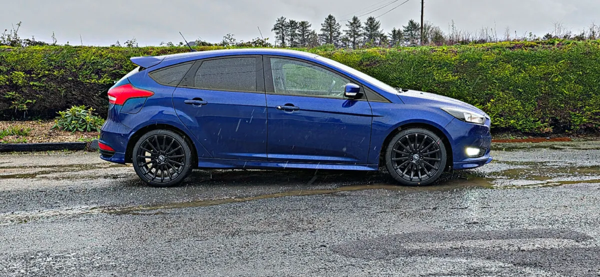 Ford Focus Zetec S /St Line 152 - Image 3