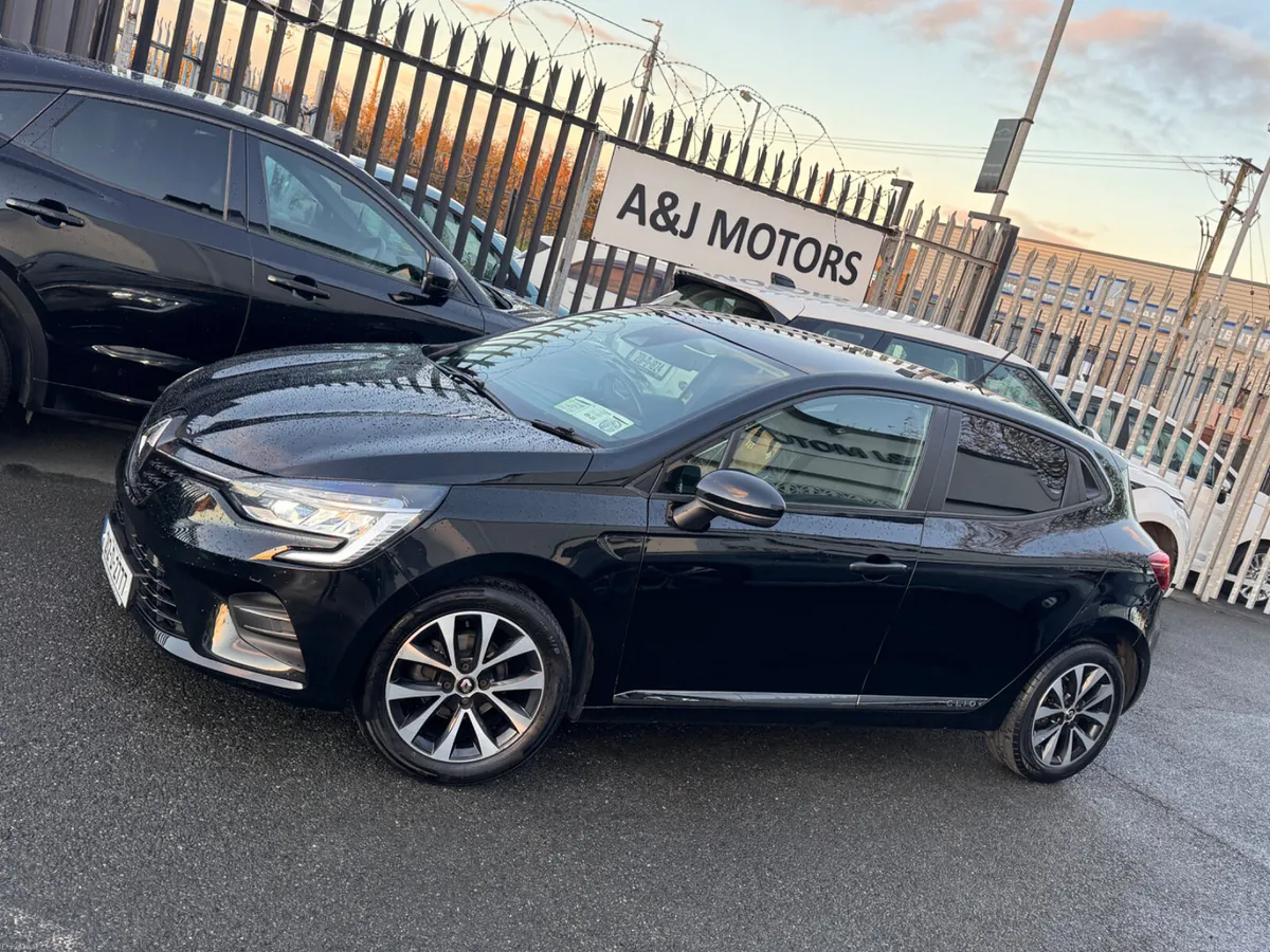2021 Renault Clio 1.0 Petrol - Image 2