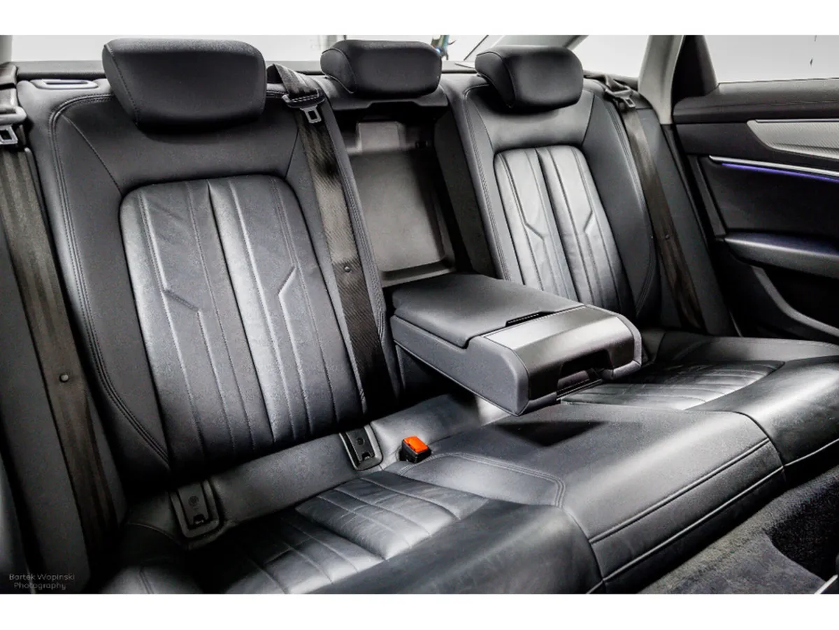 Audi A6 *Quatro all wheel drive* Sport 50E PHEV Au - Image 4