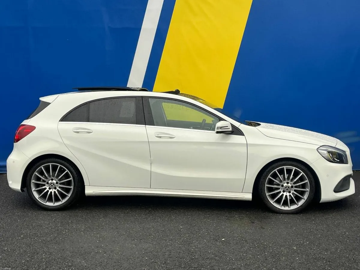 Mercedes-Benz A-Class A180 AMG-LINE 1.6 AUTO // OP - Image 3