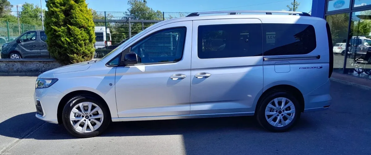 Wheelchair Accessible Ford Tourneo - Image 3