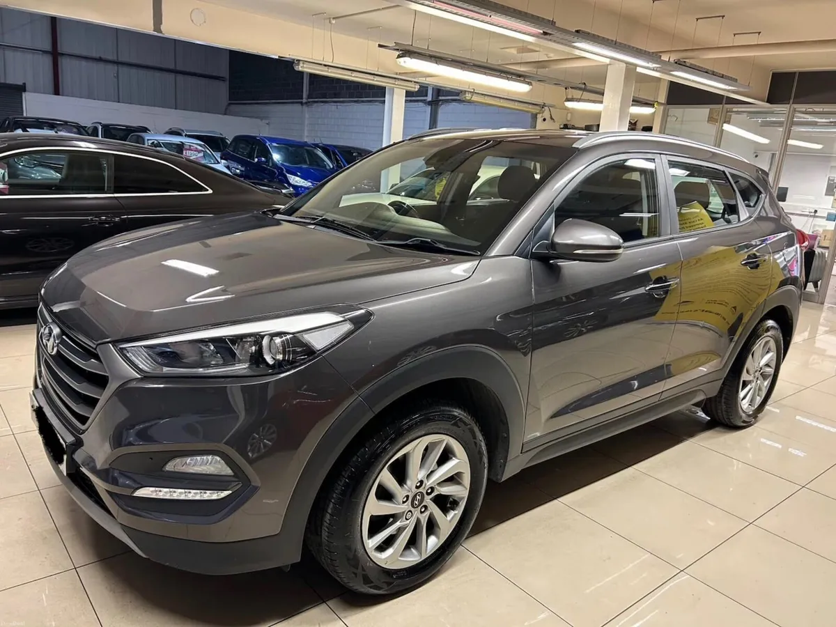 SEPT 2017 HYUNDAI TUCSON 1.7 CRDI SE NAV HIGH SPEC - Image 1