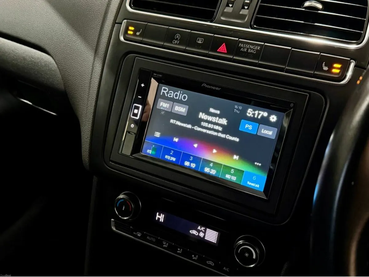 Volkswagen Polo 1.2 TSI ComfortLine UpGrade-Packag - Image 4