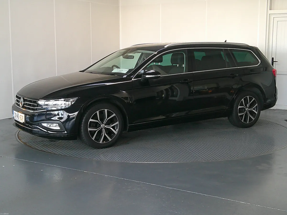 Volkswagen Passat 2020 - Image 3