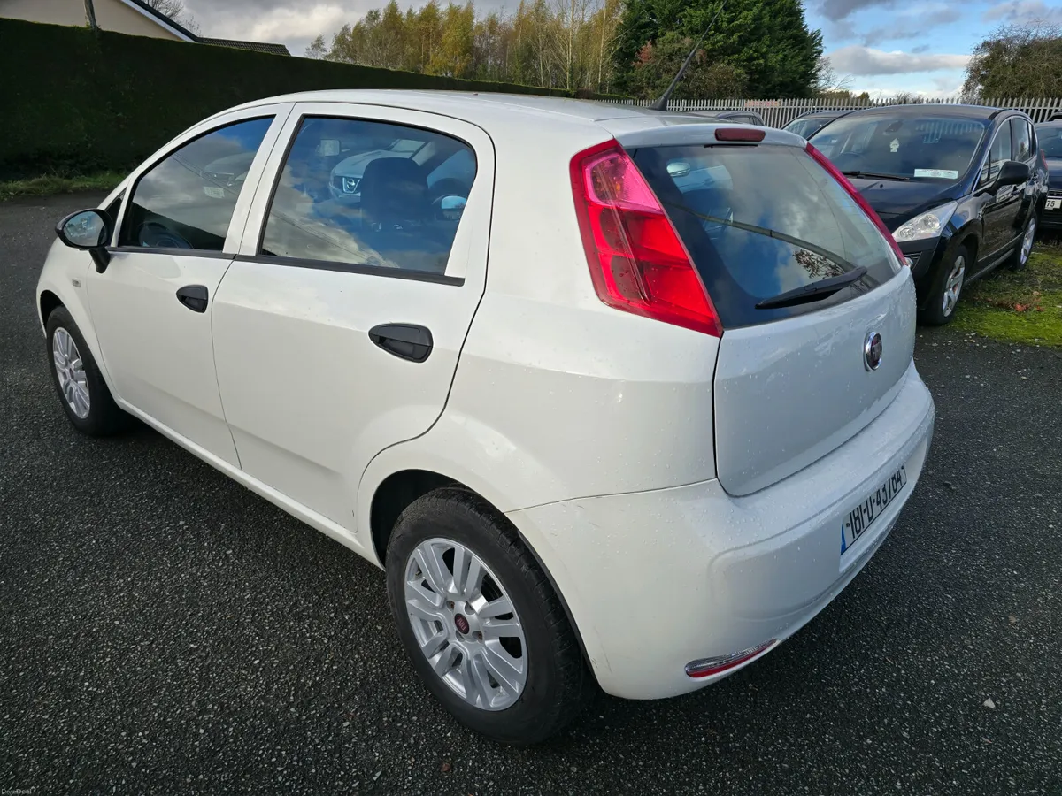 181 Fiat Punto 1.2 S 5 Door White - Image 2