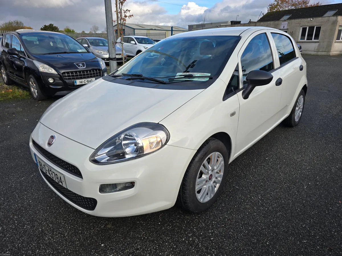 181 Fiat Punto 1.2 S 5 Door White - Image 3