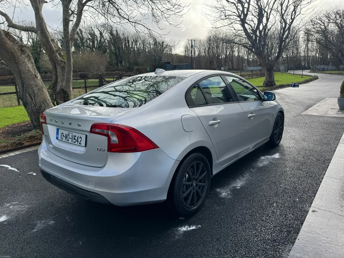 Volvo S60 D3 2010 - Image 3