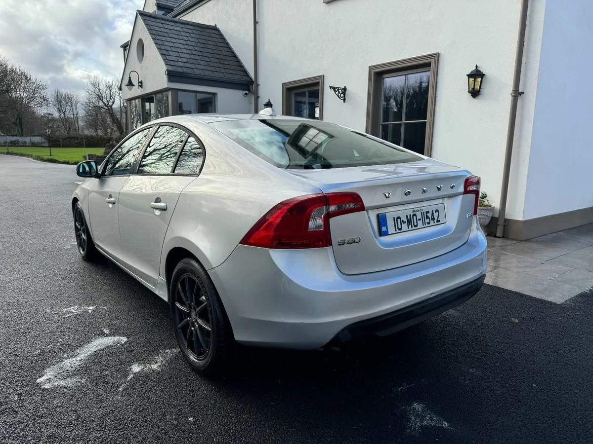 Volvo S60 D3 2010 - Image 4
