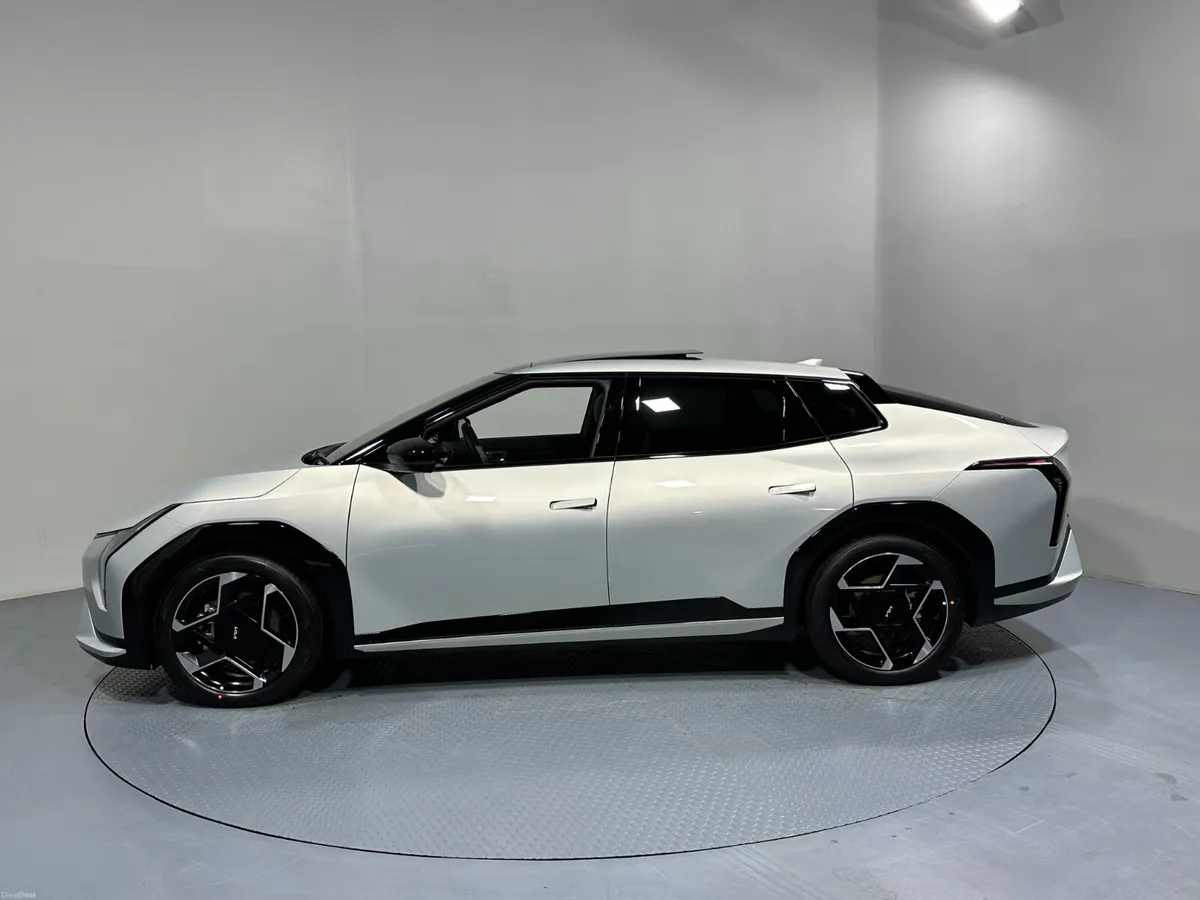 Kia EV4 GT Line FastBack 81.4 Kw/h 252 - Image 4