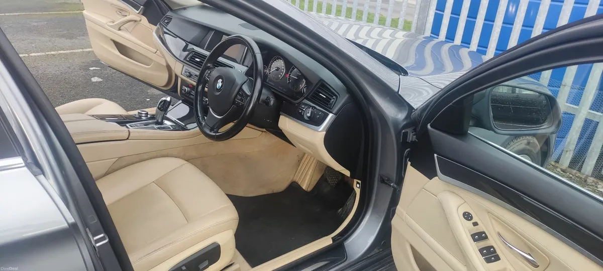 BMW 5-Series 2014 Grey metalic - Image 4