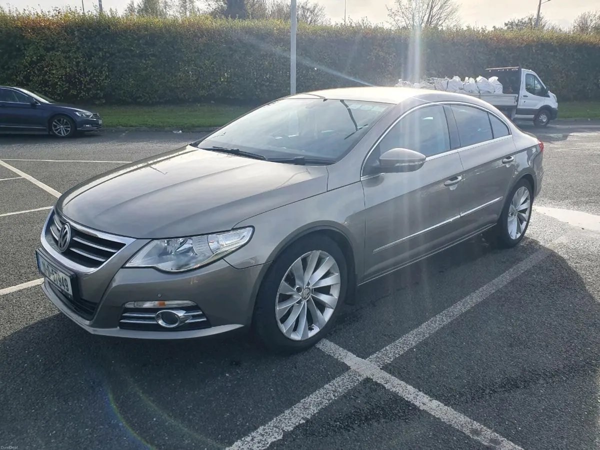 2011 Passat CC - Image 2