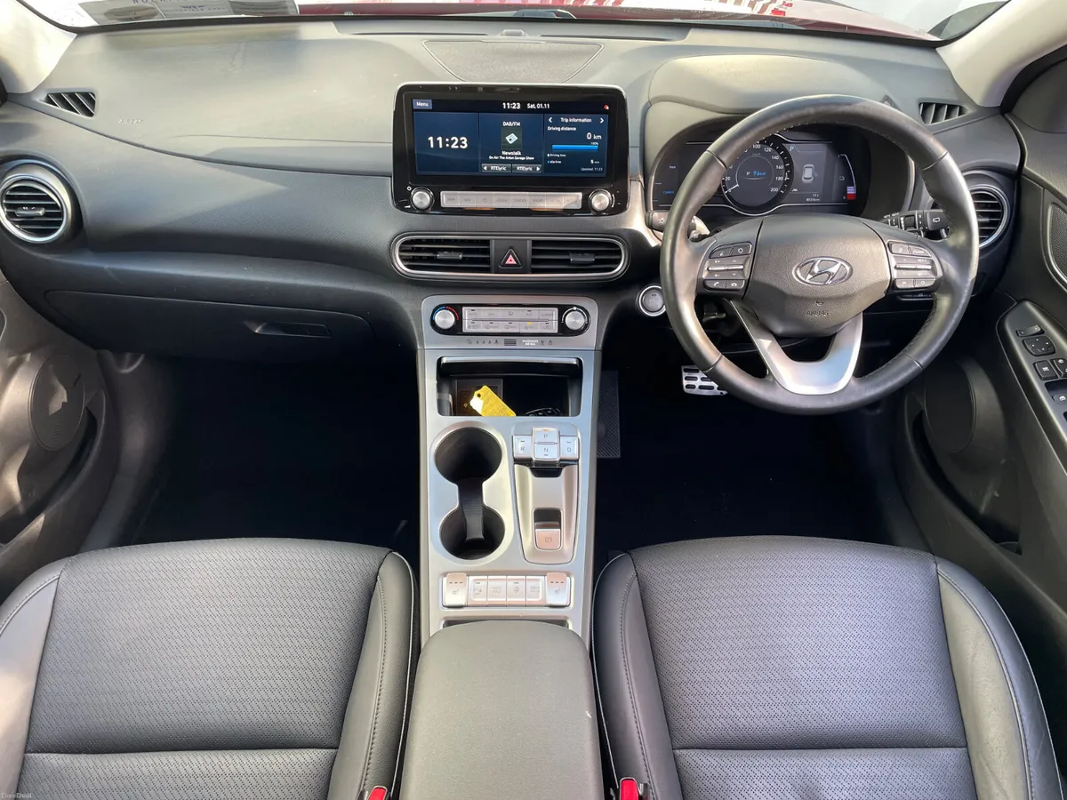 PREMIUM 2 TONE - 64KW - APPLE PLAY -HEATED LEATHER - Image 3