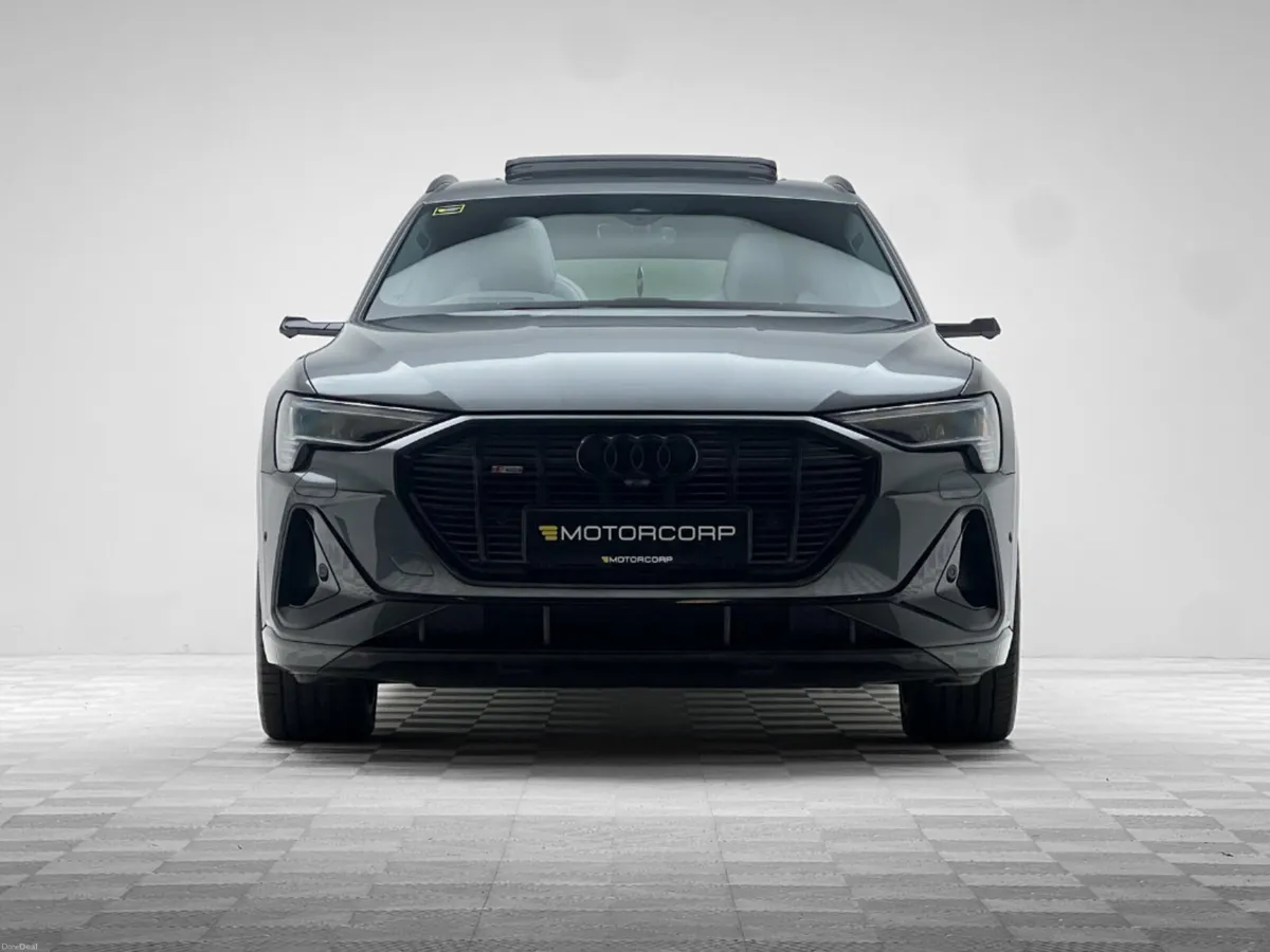 Audi e-tron 55 VORSPRUNG SPORTBACK QUATTRO - Image 2