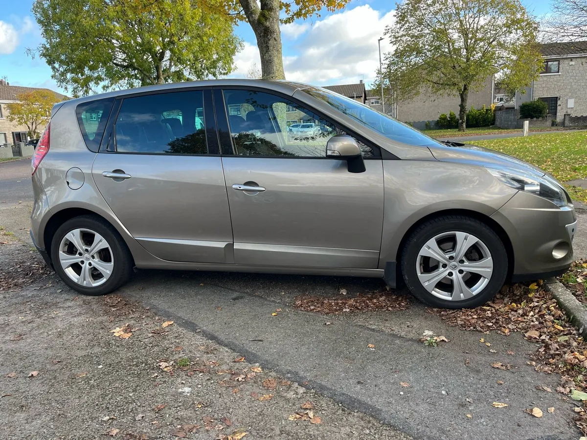 Renault Scenic 2011 - Image 4