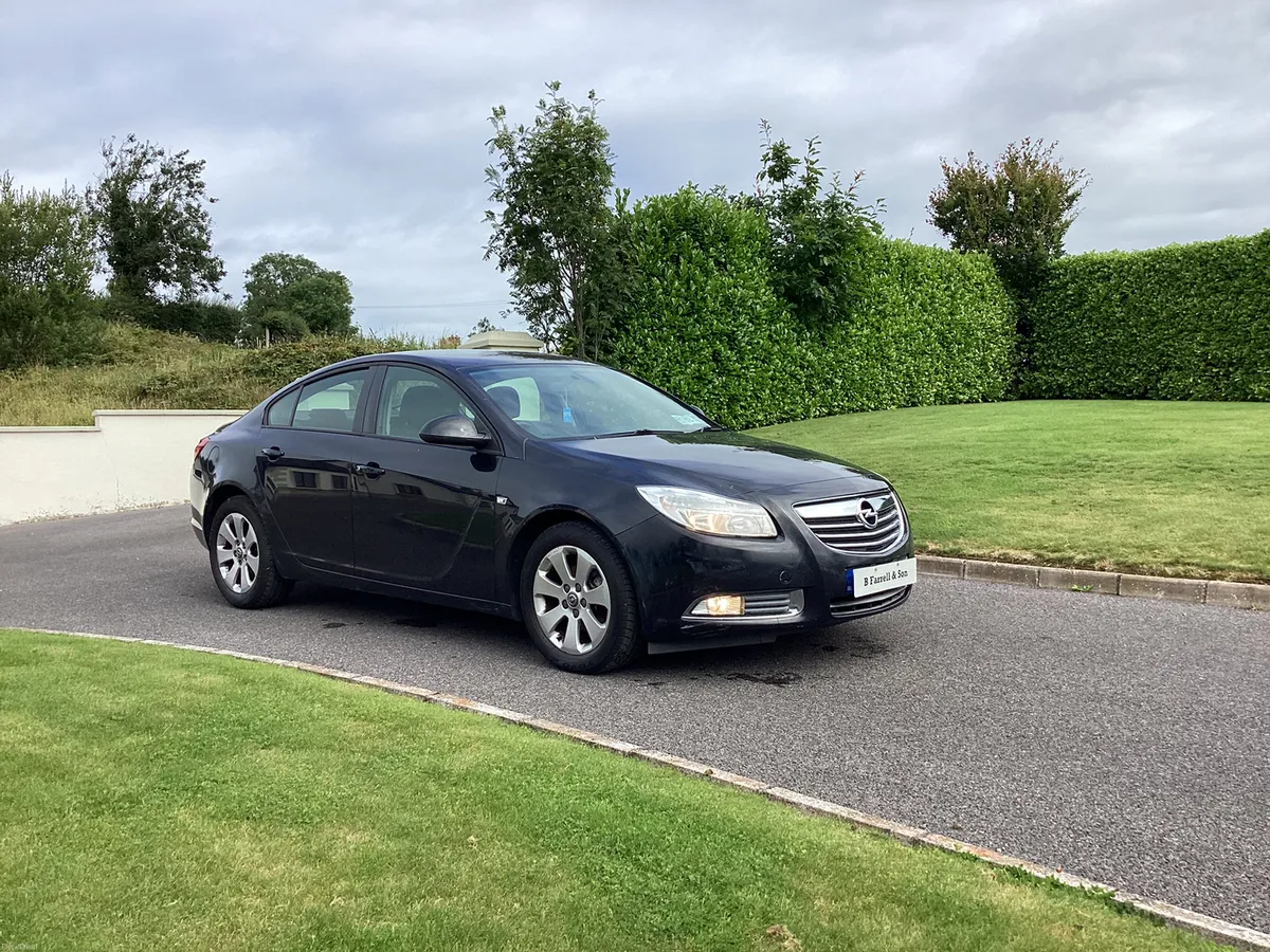 2013 Opel Insignia Black - Image 2