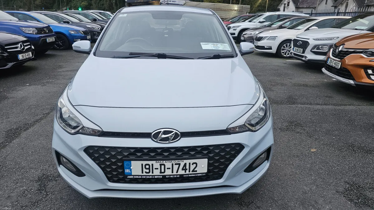 Hyundai i20 2019 1.2 PETROL - Image 3