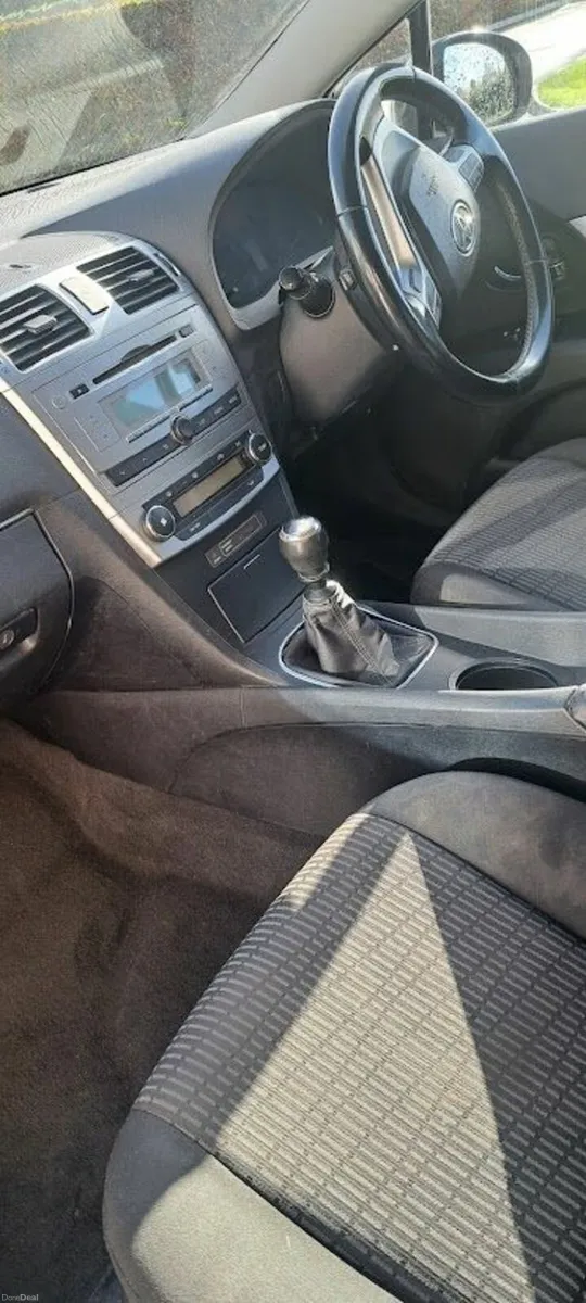 Toyota Avensis 2012 - Image 4