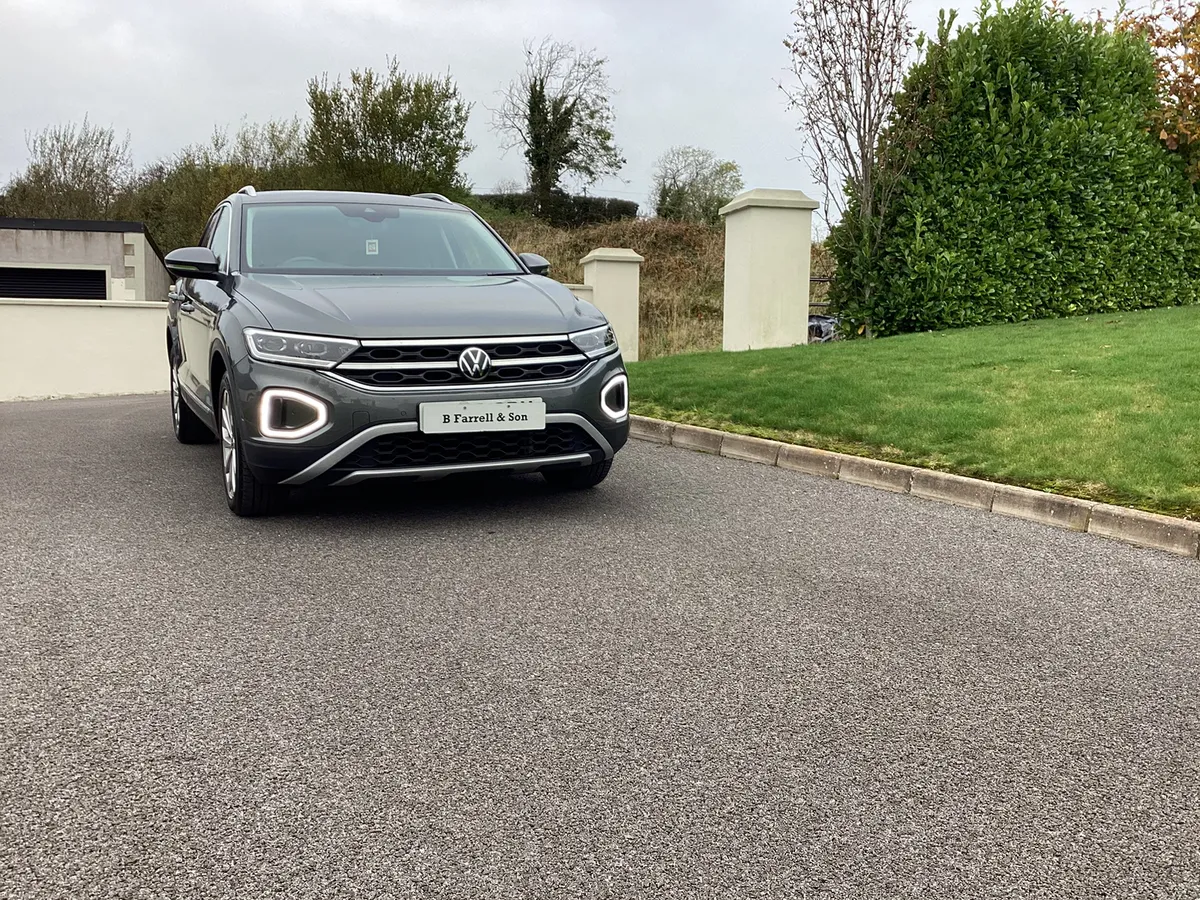 2023 Volkswagen T Roc Diesel SUV Manual - Image 1