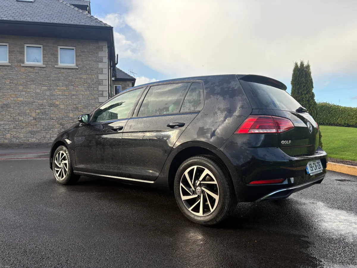 Volkswagen Golf 2019 - Image 2