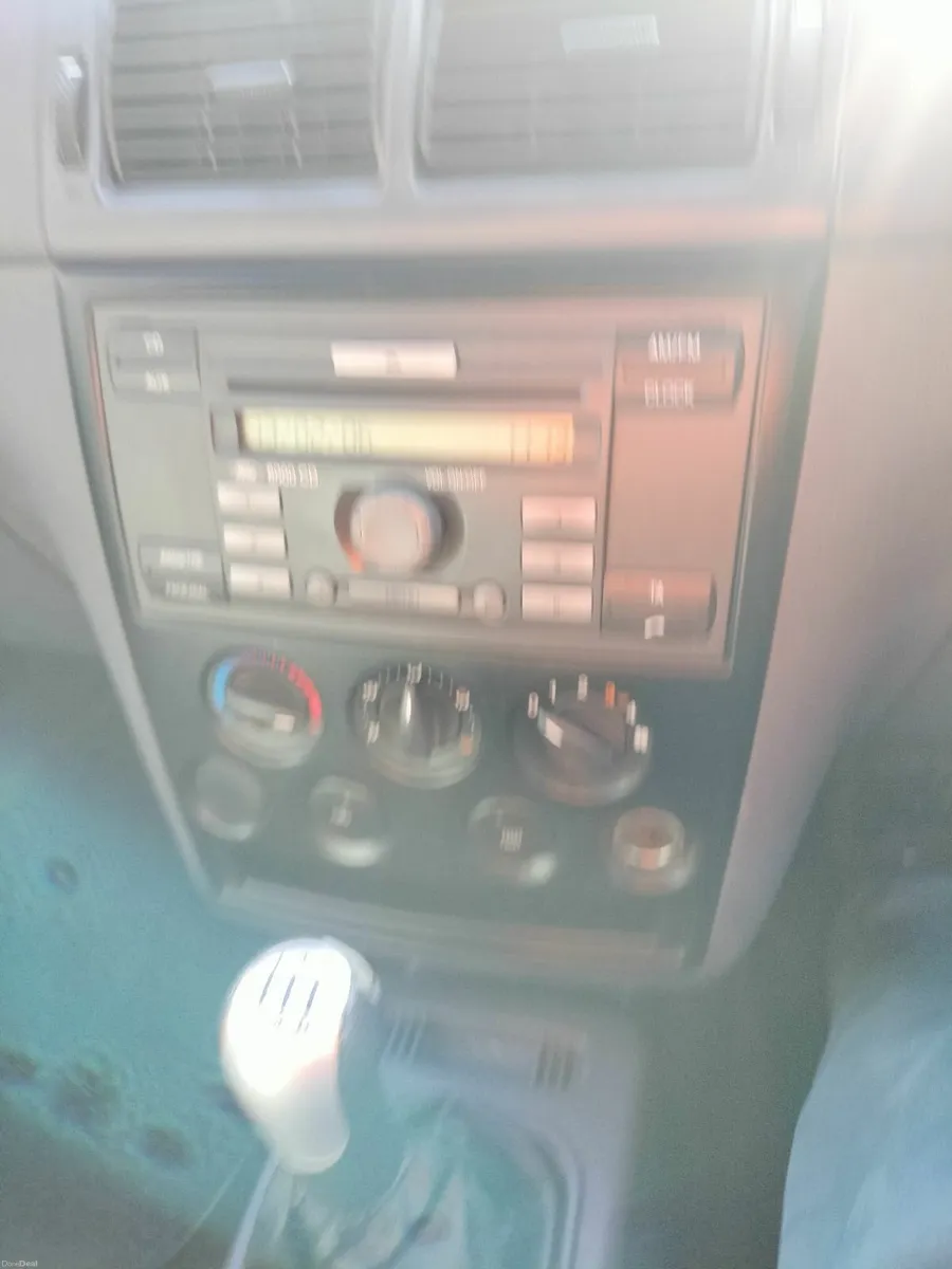 Ford Tourneo 2010 - Image 2