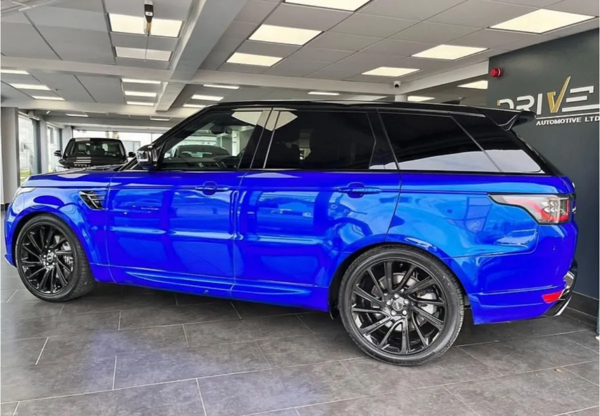 Range Rover Sport HSE Dynamic 2019 SVR Blue - Image 2