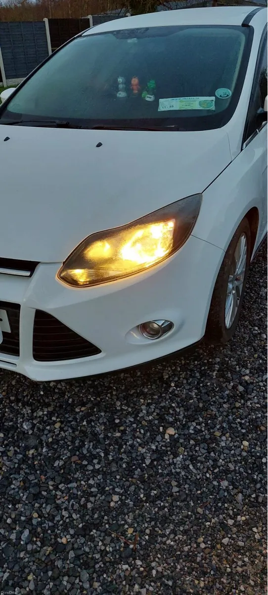 Ford Focus Zetec - Image 4