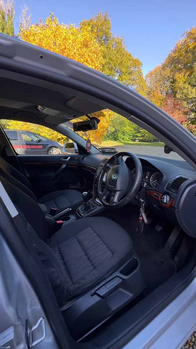 Skoda Octavia 2010 - Image 3
