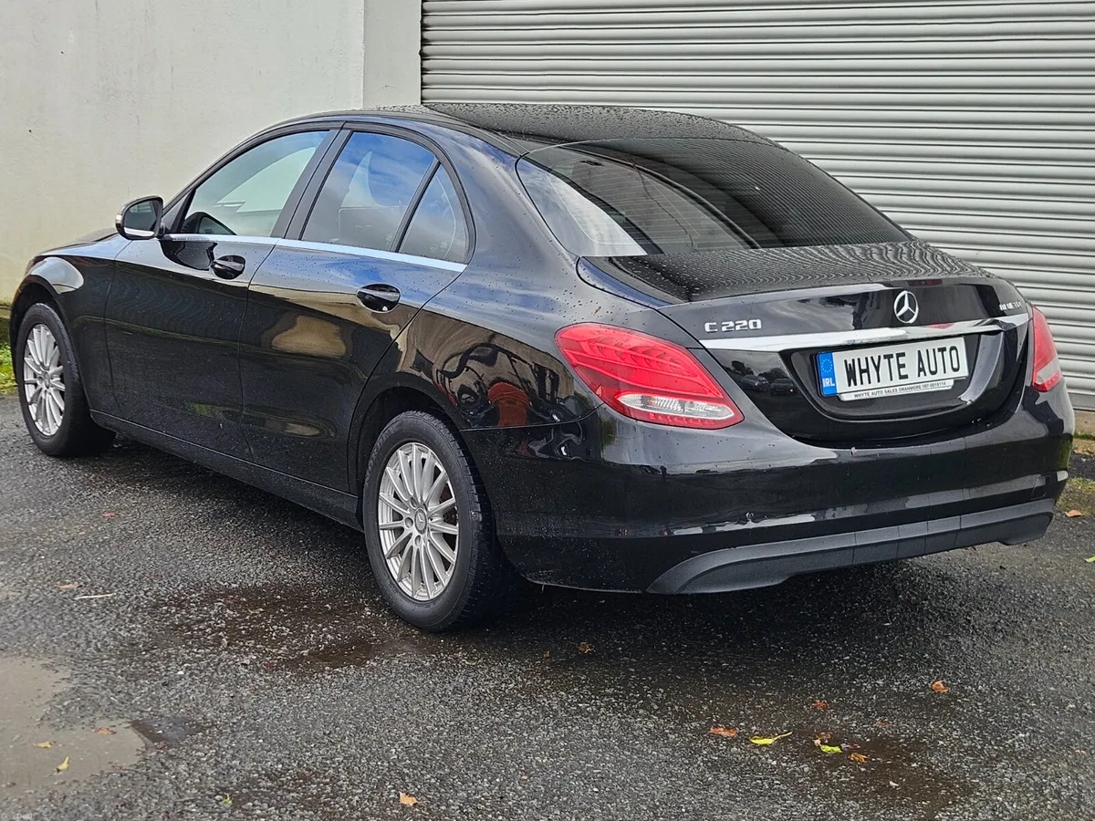 Mercedes-Benz C-Class 2015 194 bhp - Image 4