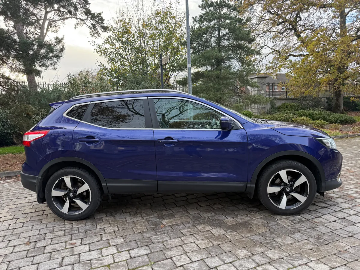 Nissan Qashqai 2017 GLASS ROOF SV PREMIUM 1.5 DSL - Image 3