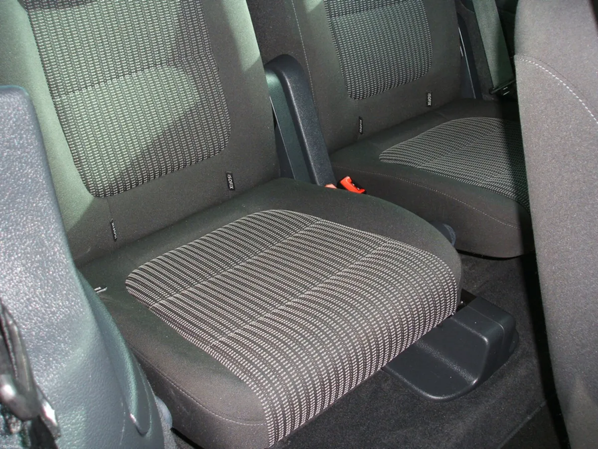 SEAT Alhambra 2.0 TDI CR SE ECOMOTIVE 150PS 5DR - Image 4