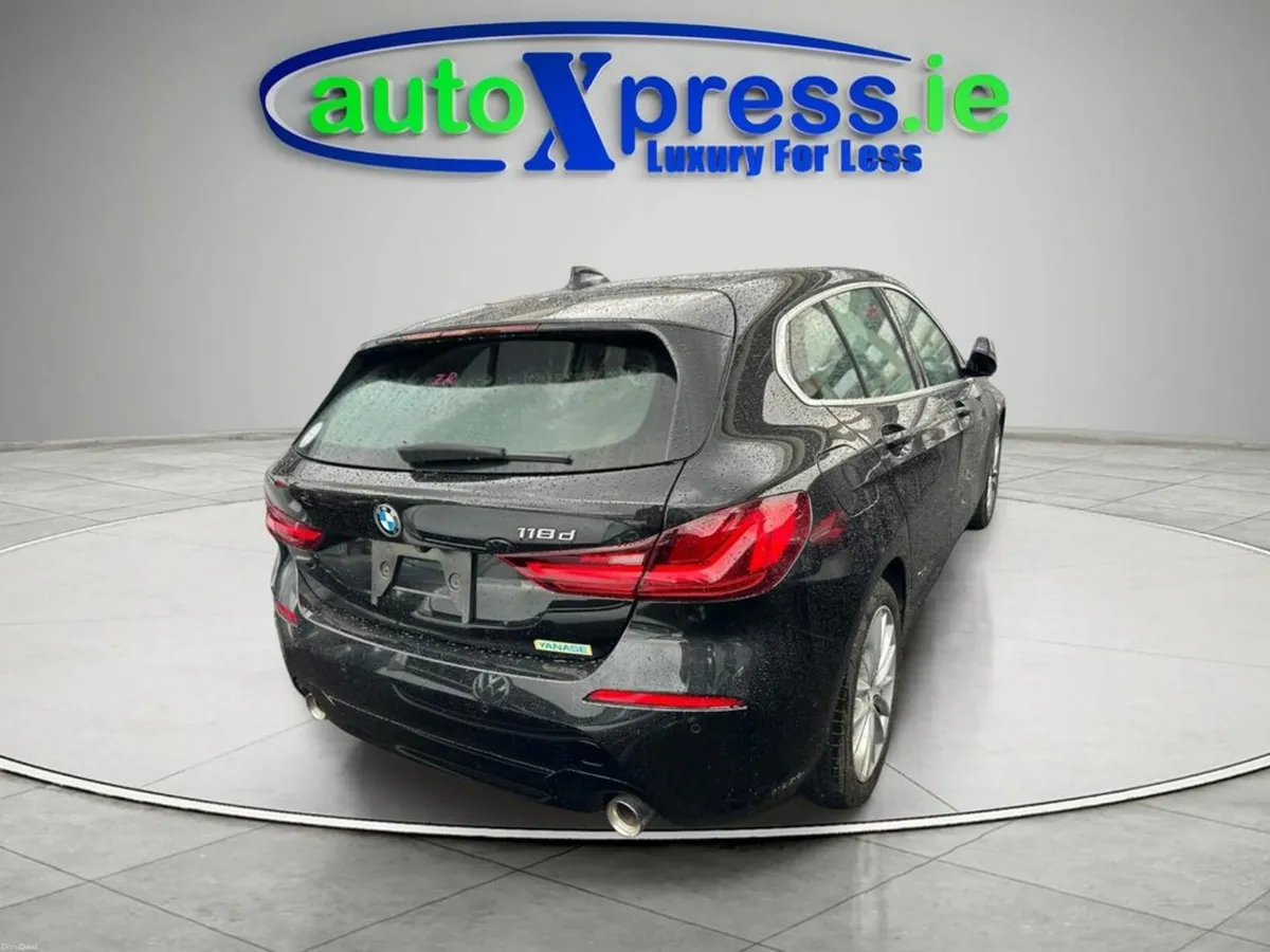 BMW 1-Series 118D PLAY Automatic, reversing camera - Image 3