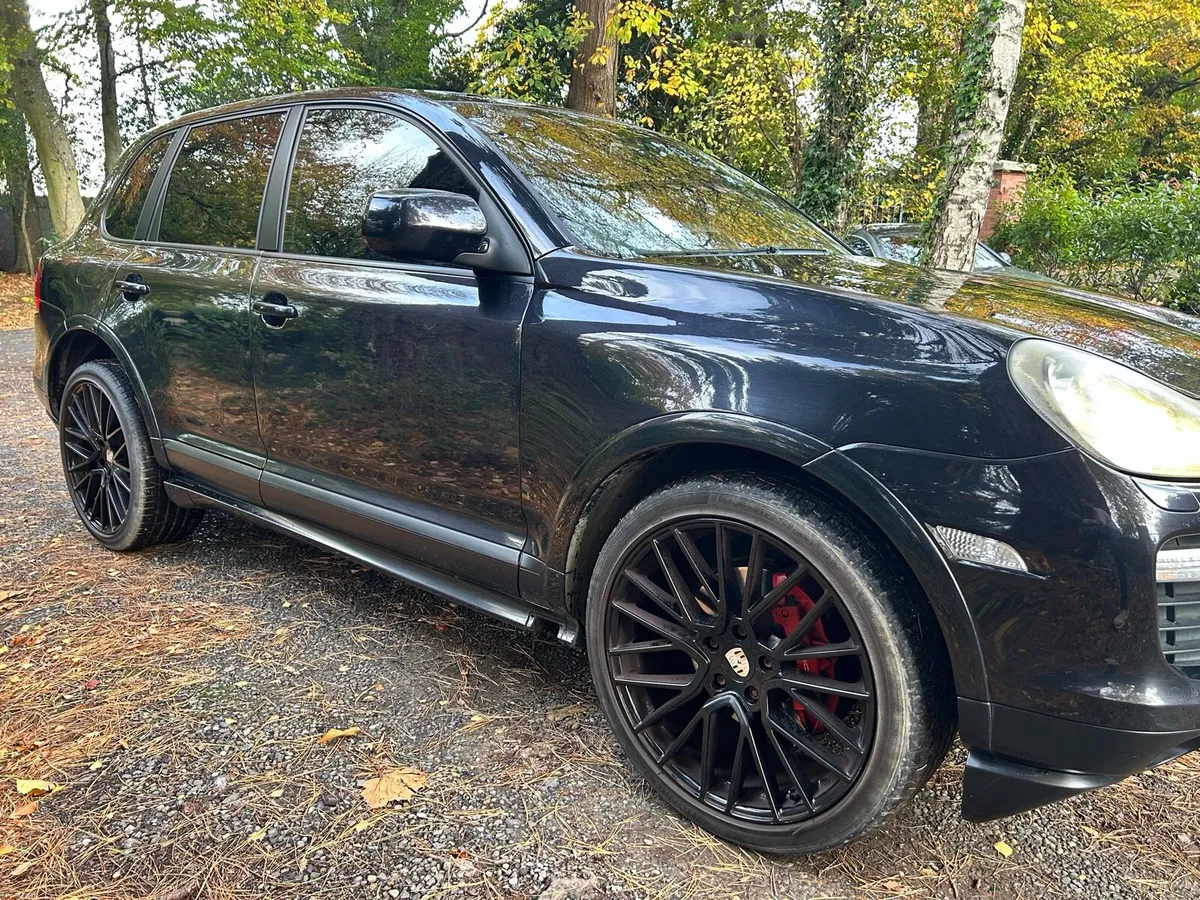 Porsche Cayenne GTS - Image 4