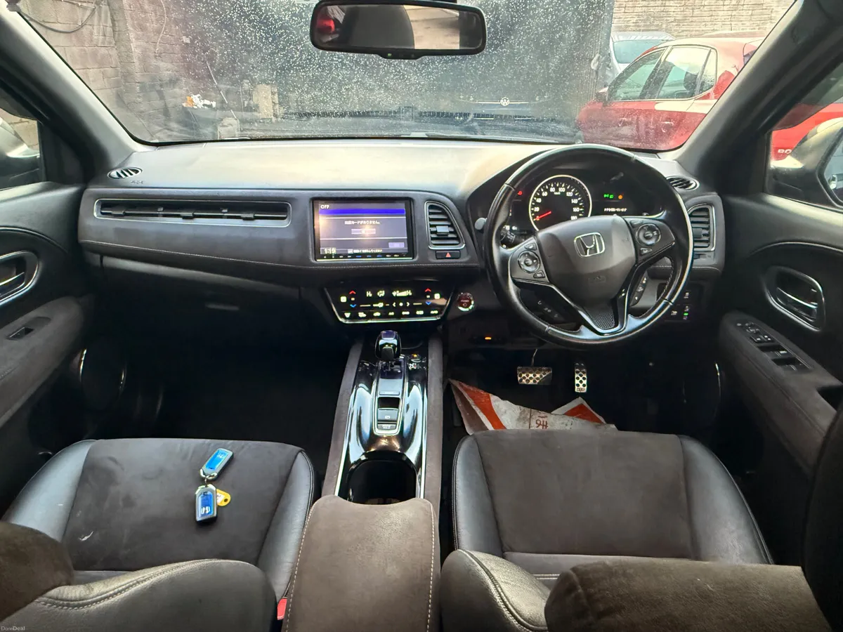 Honda Vezel 2017  hybrid  Top spec - Image 4