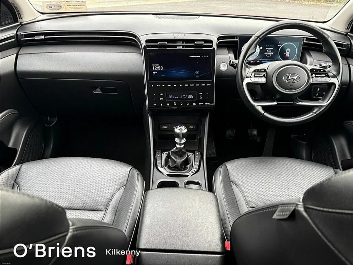 Hyundai Tucson EXECUTIVE PLUS 1.6 DSL 5DR *1 OWNER - Image 2
