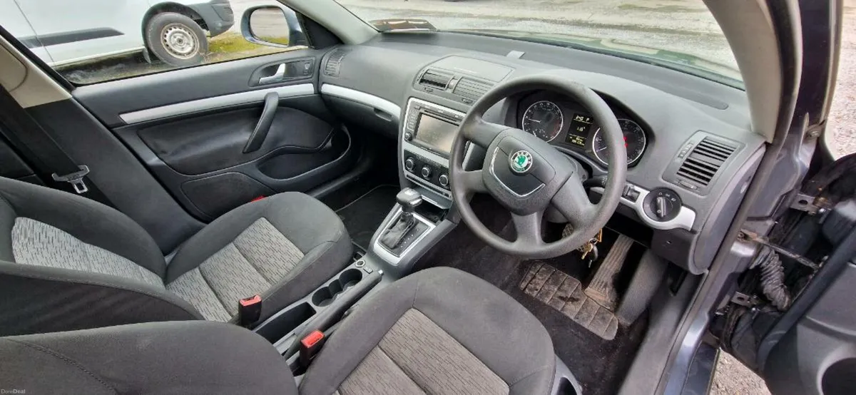 Automatic Scoda Octavia - Image 4