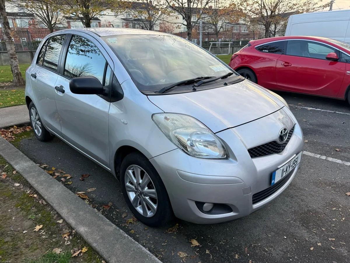 2011 Toyota yaris low km new test - Image 2