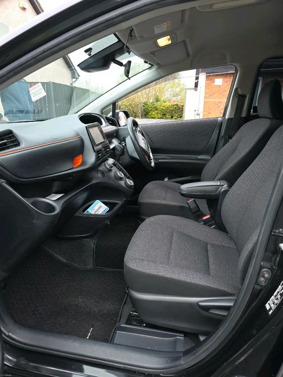 Wheelchair Accessible  Car - Image 4