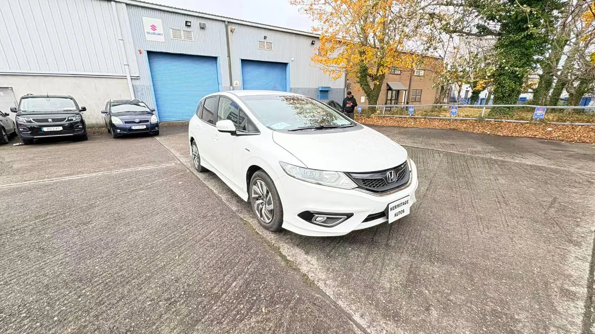 Honda Jade1.5 Hybrid Auto 6 SEATER 2015 - Image 3