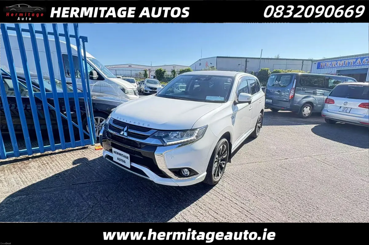Mitsubishi Outlander 2.0 Hybrid Plug in 2018 - Image 1