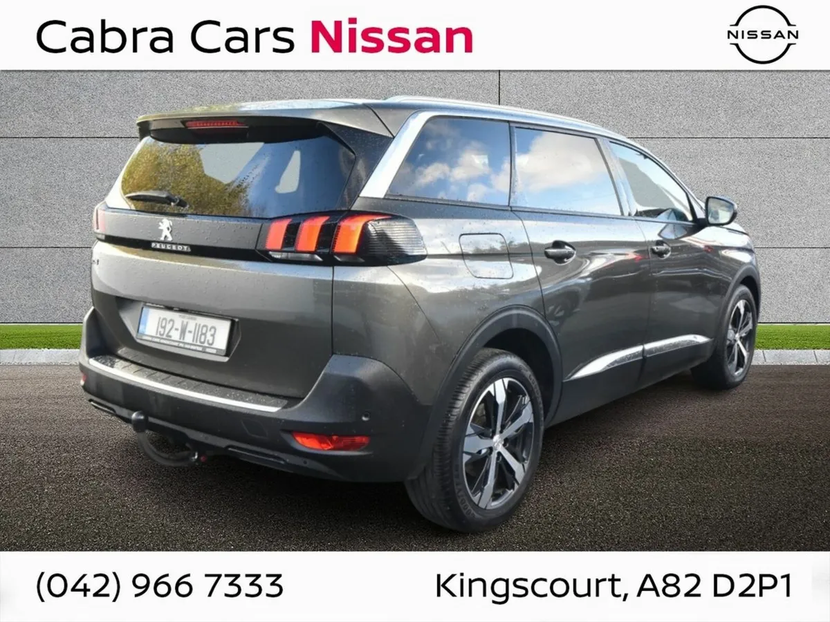 Peugeot 5008 1.5 BlueHDi 130bhp Allure Auto - Image 2