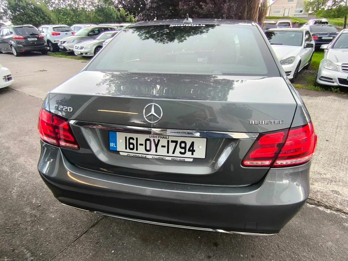 Mercedes-Benz E-Class E 200 BLUETEC CLASSIC A/T - Image 6