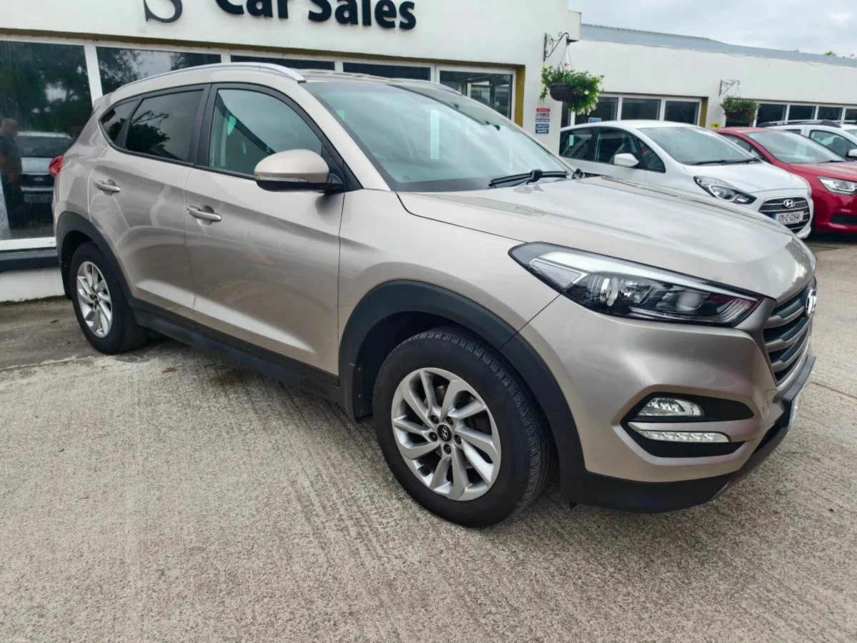 Hyundai Tucson 1.7 D Executive - Image 3