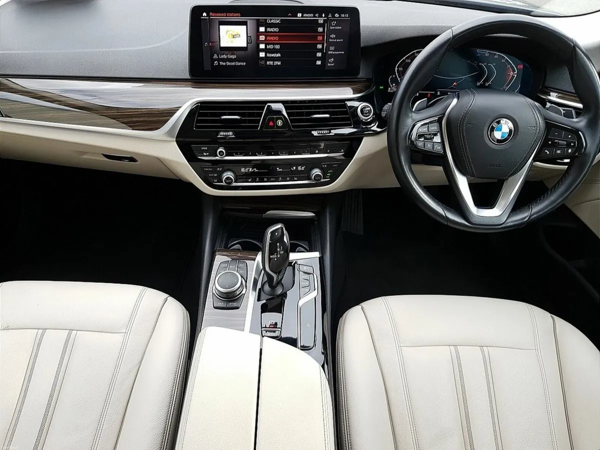 BMW 5-Series 520d SE - Image 4