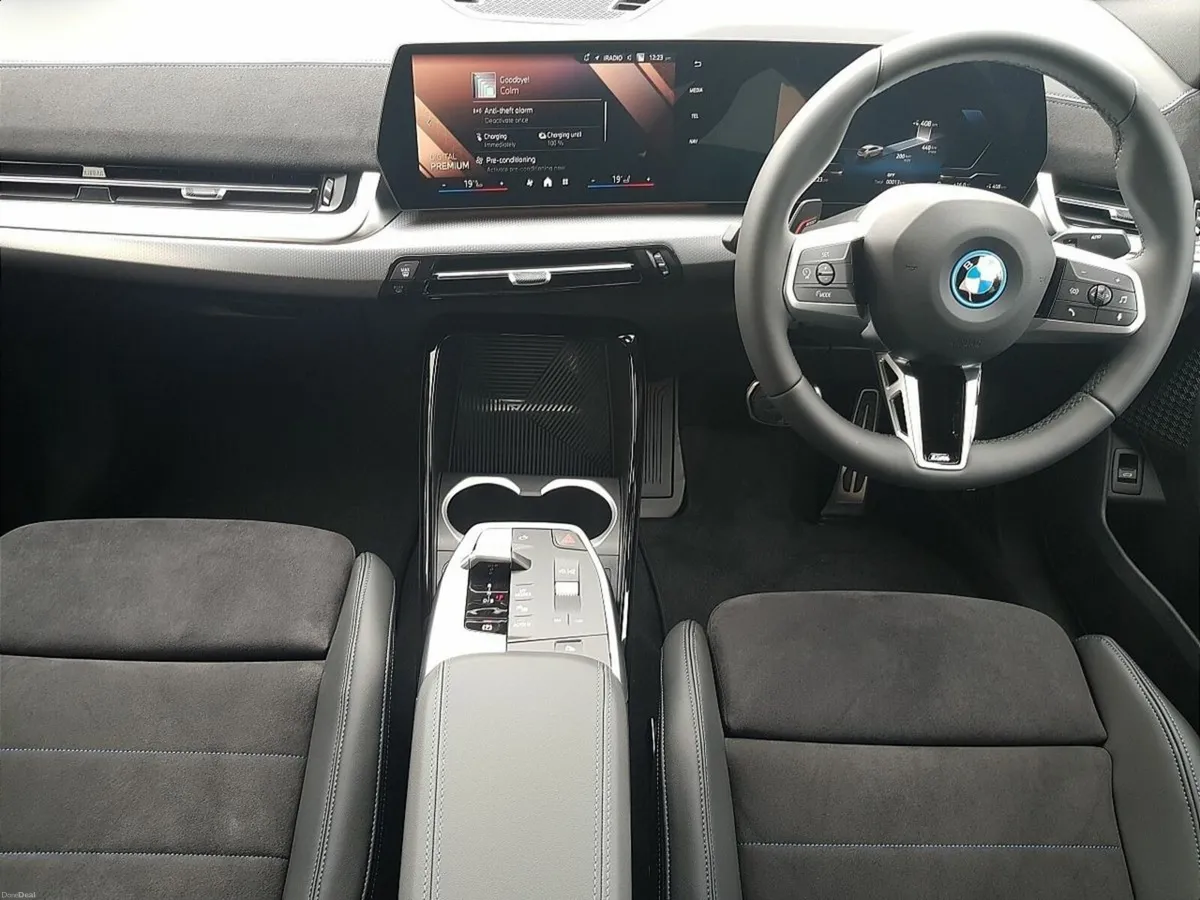 BMW iX2 eDrive 20 M Sport - Image 4