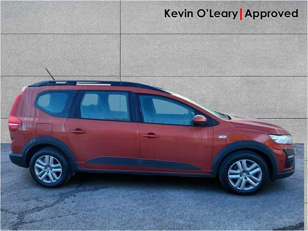 Dacia Jogger Comfort 1.0 Tce 110 7-Seater - Image 6