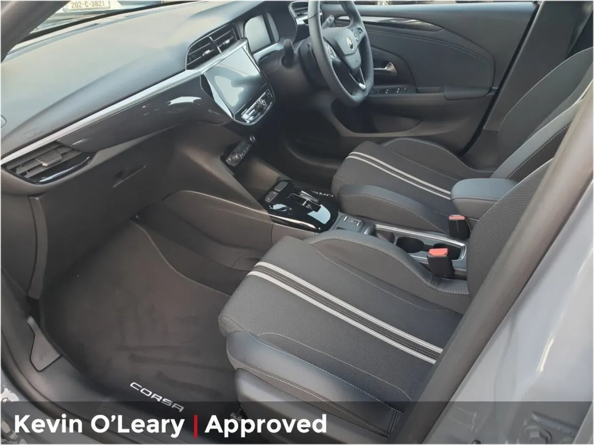 Opel Corsa GS AUTOMATIC Hybrid 100HP - Image 4