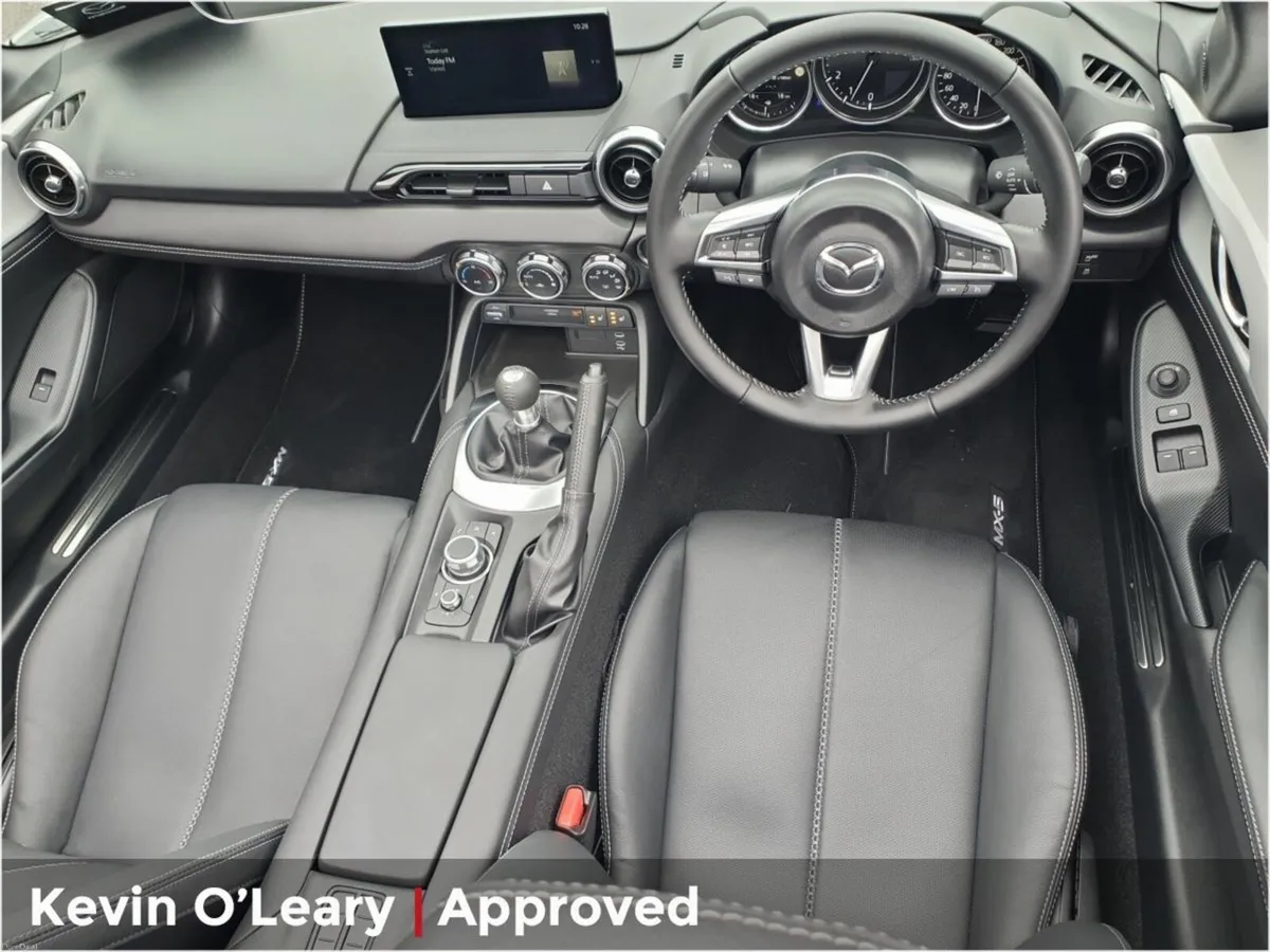 Mazda MX-5 1.5 RF EXCLUSIVE LINE - Image 3
