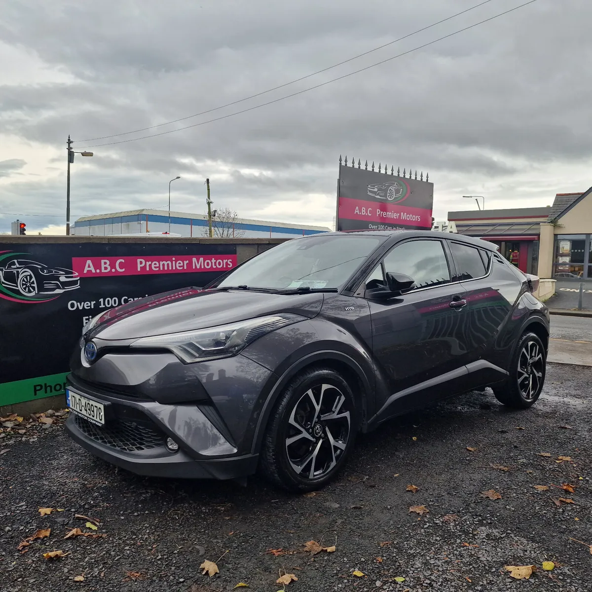 Toyota C-HR 1.8 HYBRID LUNA SPORT - Image 4