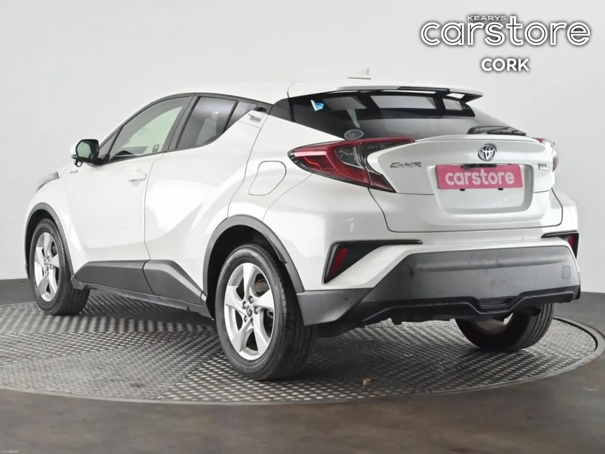 Toyota C-HR 1.8 HYBRID Auto - Image 4