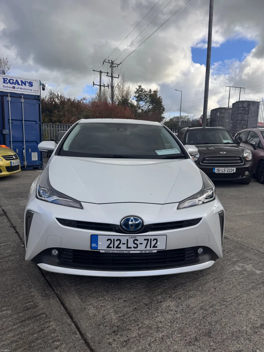 Toyota Prius 2021 - Image 1